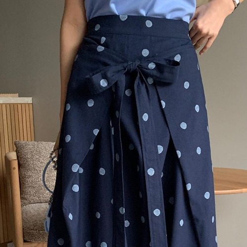 Ribbon-dot skirt